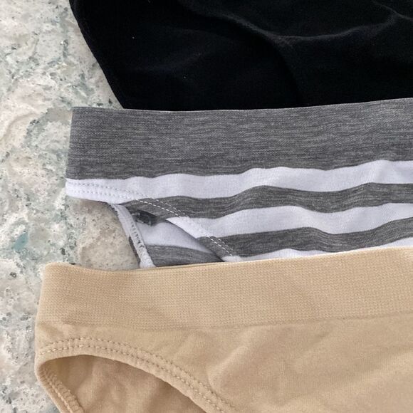 Sophie b intimates  - Picture 5 of 6